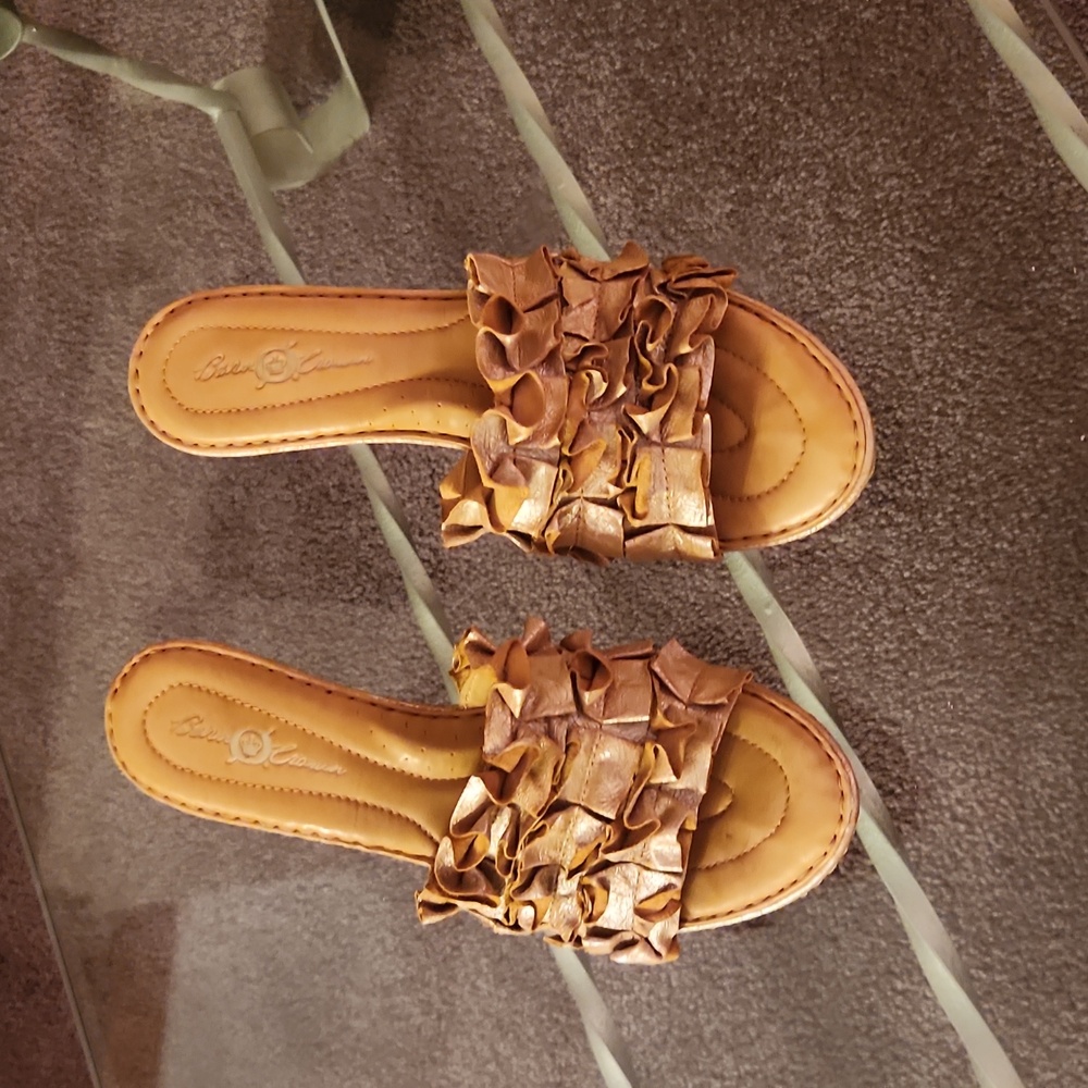 Shoes. Brownish  GoldMetallic